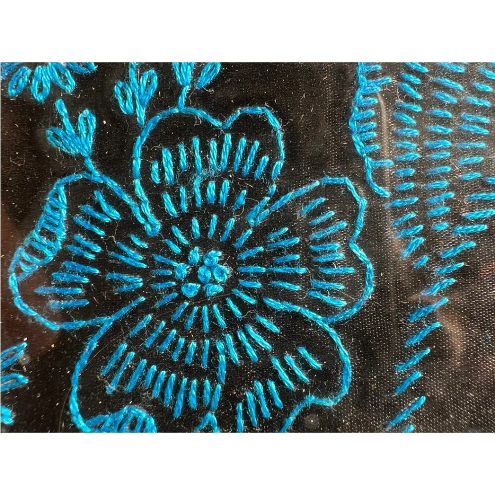 Vtg 1970s Embroidered Kittens Wall Art Framed Blue Crewel Stitch Black Fabric - Picture 8 of 14